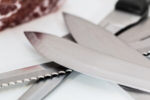 the top serrated knives